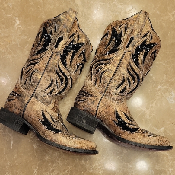 Corral Shoes - Corral Women's Western Cowboy Boots Black and Tan Leather, 7.5